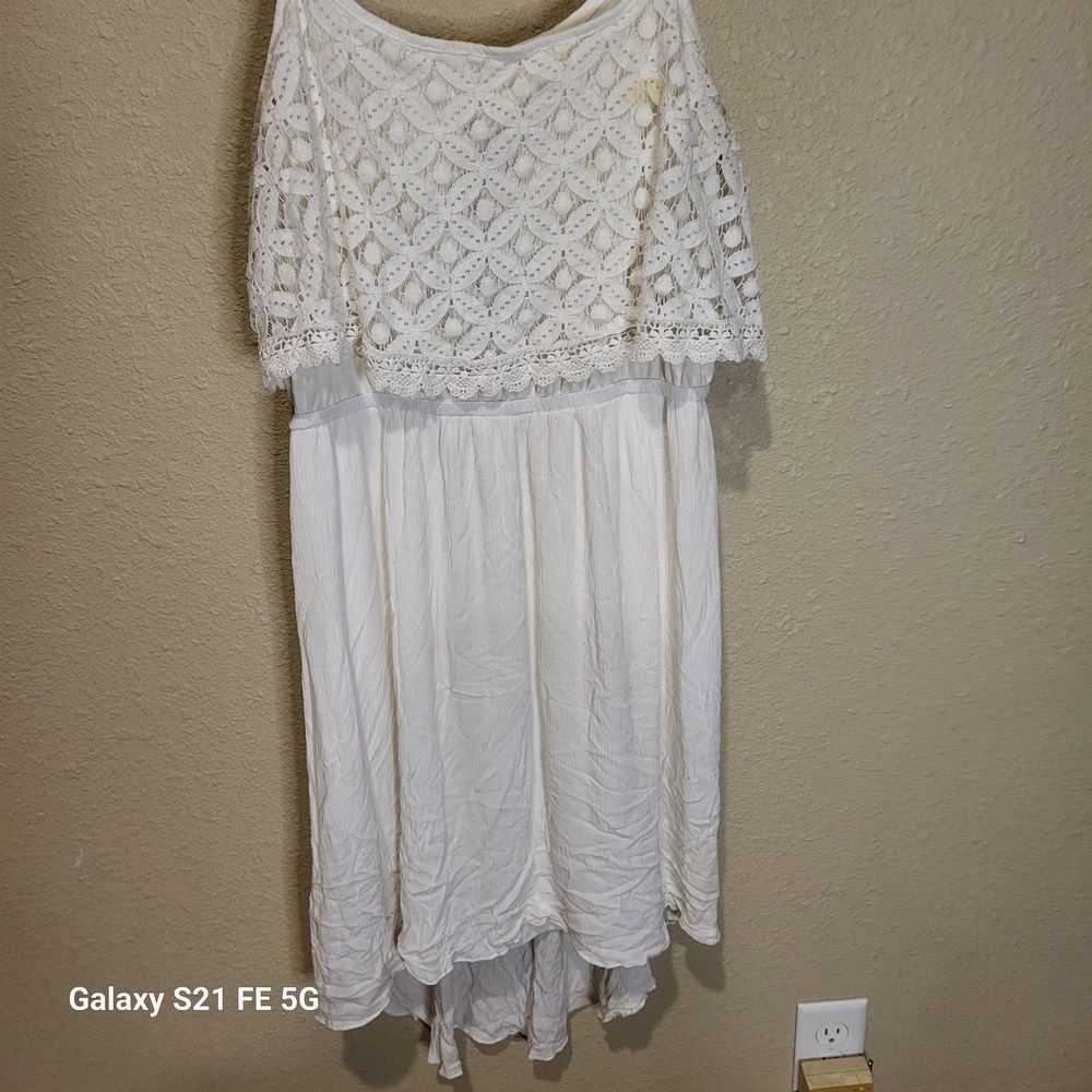 #20 Womens 2X {19] White No Boundaries Sleeveless Dress